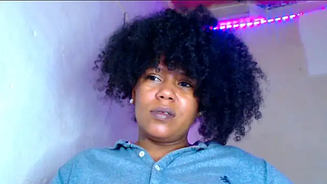 cherry_cleou – Naživo XXX chat