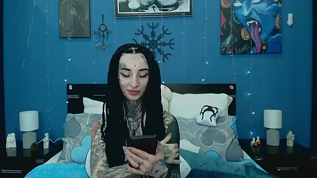 Velvetbat live XXX chat