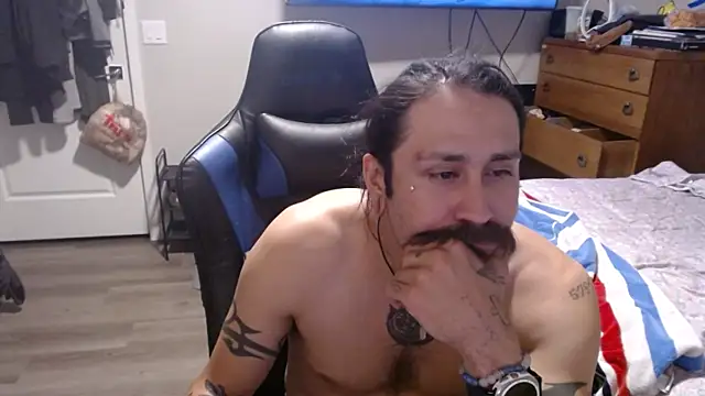 Show modela KatMan2869 na web-kameri