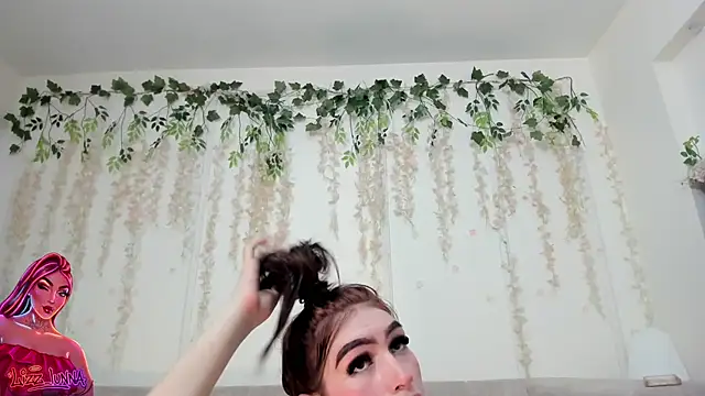 lizz_lunna élő XXX-chatje