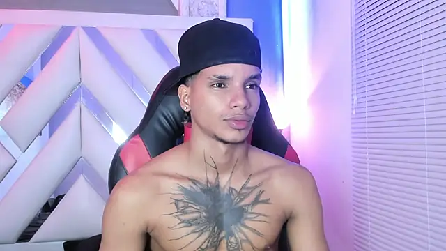kai_storm77 Chat XXX in diretta