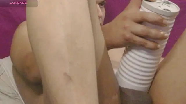 Czat XXX na żywo – chino_roz