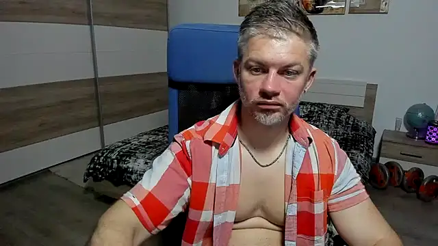 RobbyShawz Show in webcam