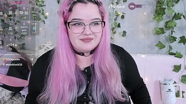 _CandyM1lky_ élő XXX-chatje