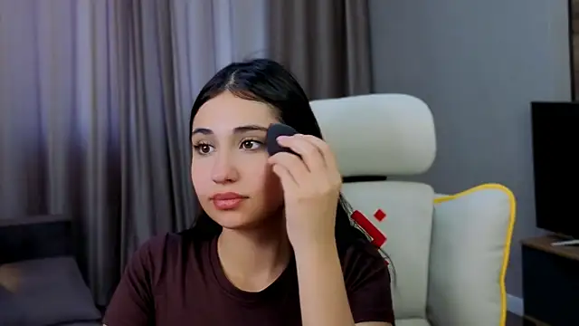 Živý XXX chat honeylanaa