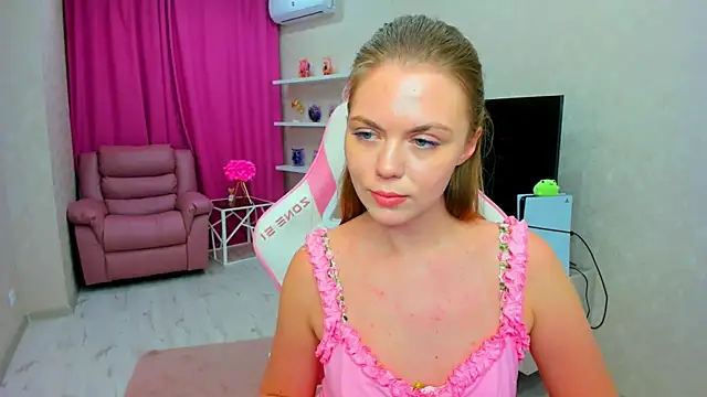 Strawberrye Live XXX-chat
