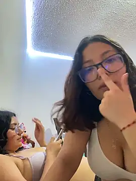 arymoon777's Live XXX Chat