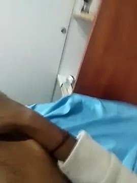 Show de Fuckgodbb na webcam