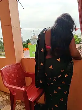 Show modela Desicouple1706 na web-kameri