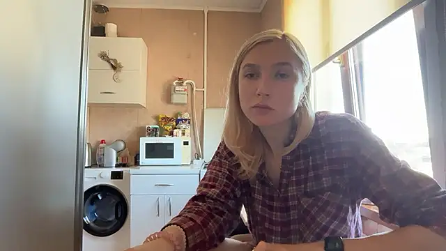 AngelJeni Adlı Modelin Canlı XXX Sohbeti