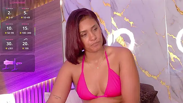 DollyBrowncc's Live XXX Chat