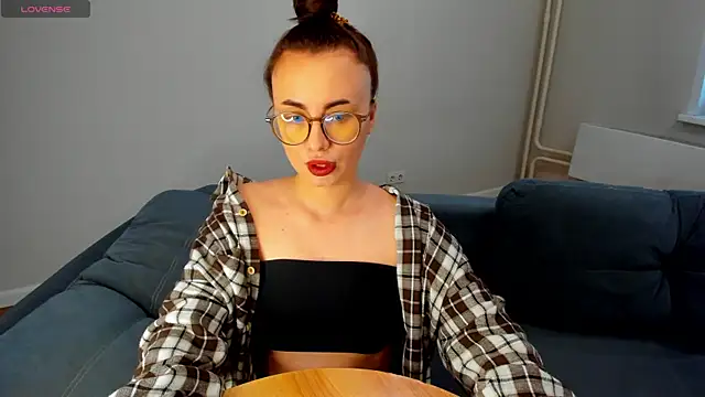Онлайн чат XXX MewStella