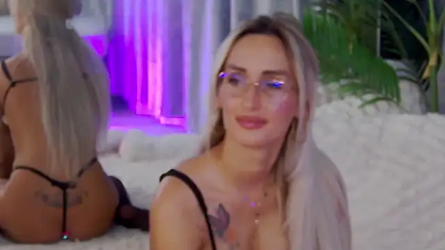Chat +18 de IsabelleEthan ao vivo