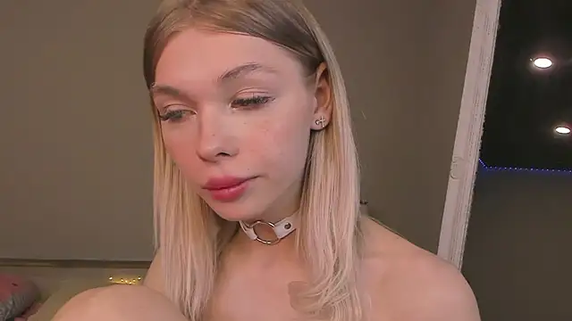 Blondy_Fina webkamerás műsora