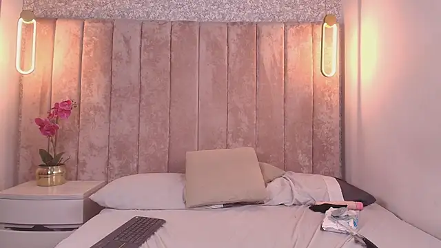 Lyaa_606 live XXX chat