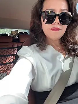 anna_kk élő XXX-chatje