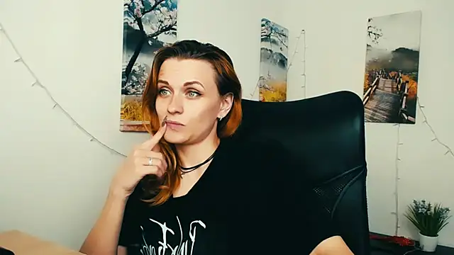 XXX chat uživo modela PeppyMia
