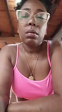 Chat +18 de ChanneldelaCroix ao vivo