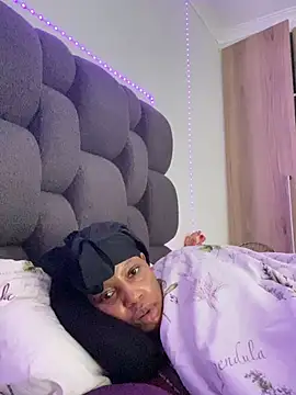 Chat XXX ao vivo de RainBougie