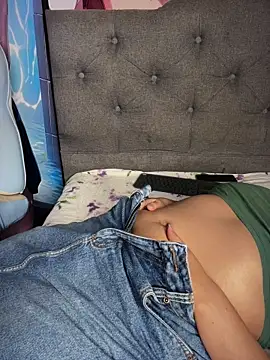 Im_Little élő XXX-chatje