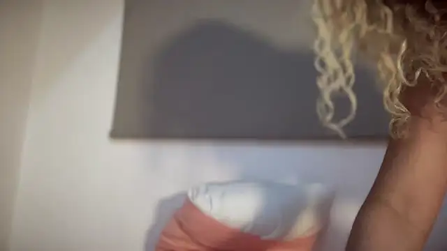 brithneysquirt's Live Chat Room