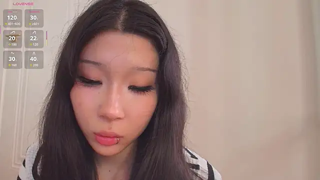 XXX chat uživo modela ayasinji