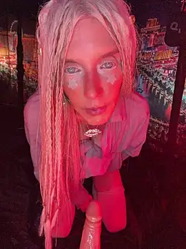 1NikiVegas' Live XXX Chat
