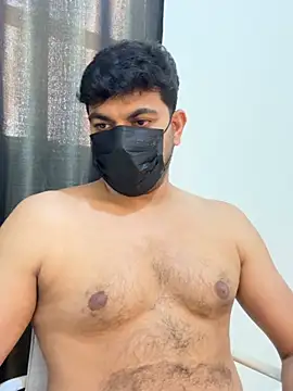 Hot_Boy8677 网络视讯表演