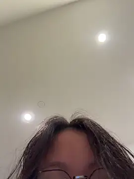 petiteTai's Webcam Show