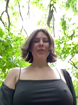 Chat +18 de JessieeFlirty ao vivo