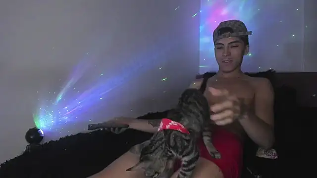 HeellBoy_ 在線直播表演