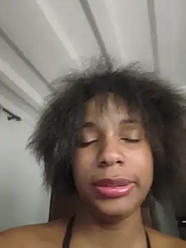 OshunHoney's Live XXX Chat