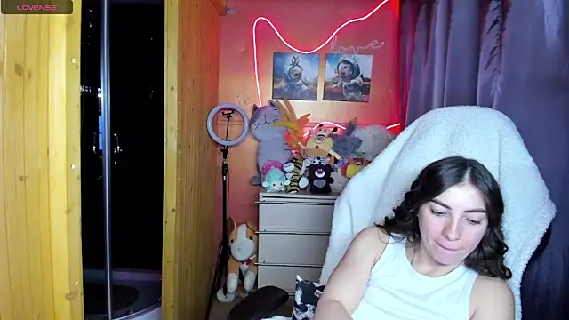 Fiery_Brunette_のライブXXXチャット