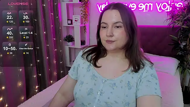 FeralPeach's Live XXX Chat