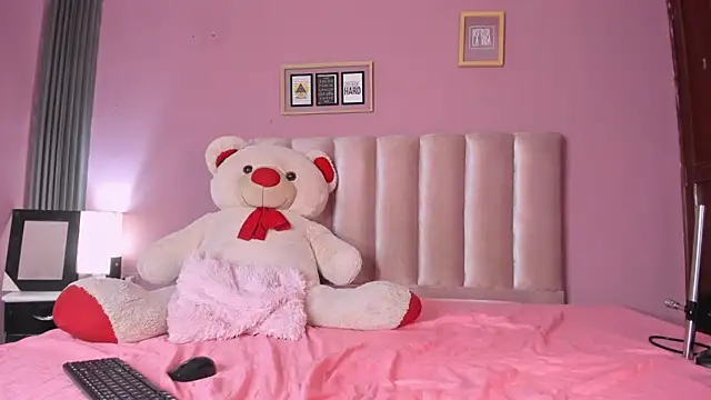 Arte_misa_ élő XXX-chatje