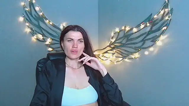 MilaLoona live XXX chat