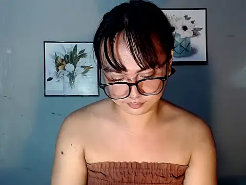 Asianblk_barbiedoll Pertunjukan Webcam