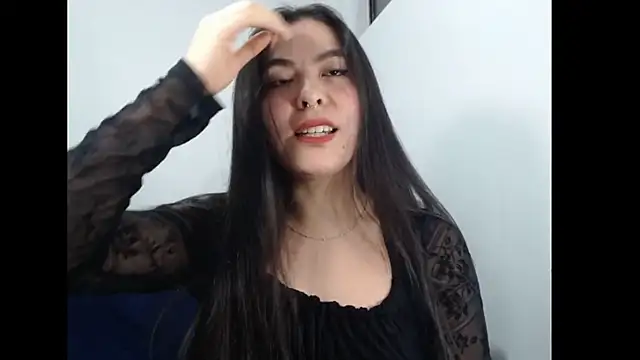 EloiseJun Adlı Modelin Canlı XXX Sohbeti
