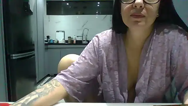 Chat XXX en directo de Laura_81