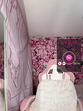 mismialove 现场XXX聊天