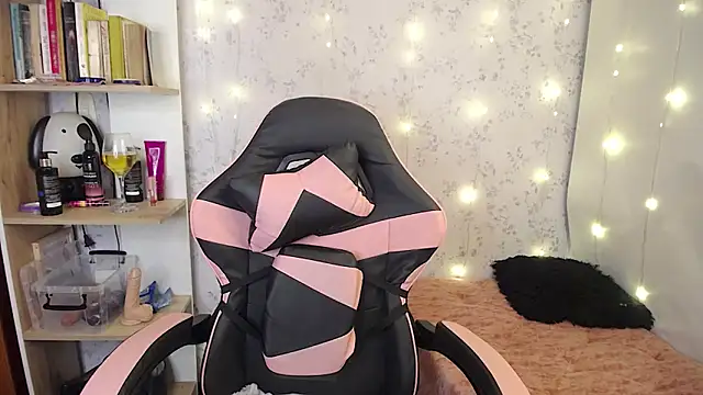 XXX chat uživo modela manelike_
