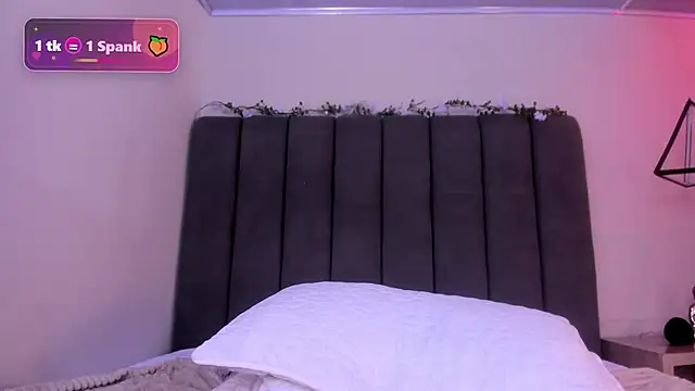 Chat XXX en directo de Tiana__x