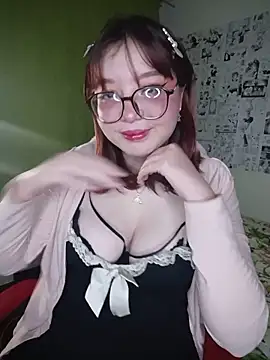 Czat XXX na żywo – Michi_sauria1