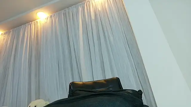 Rpoolrboy Live XXX Chat