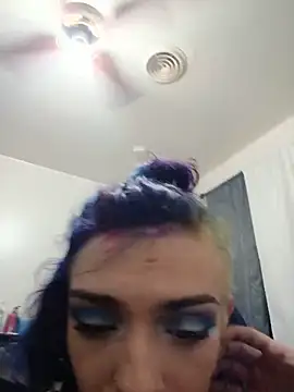 veeshappyplace's Webcam Show