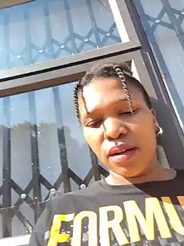 Chat XXX en directo de Ebony_curvyX