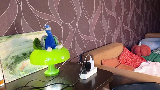 hairyMira's Webcam Show