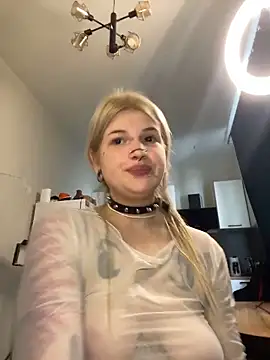 DriveThruCiri live XXX chat