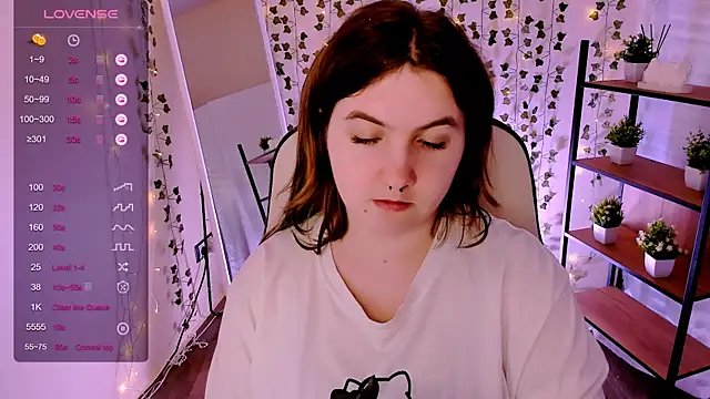 lovelyy_julia's Live XXX Chat