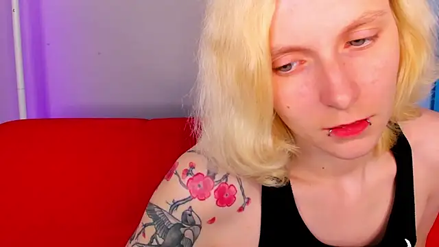 LikiLips' Live XXX Chat